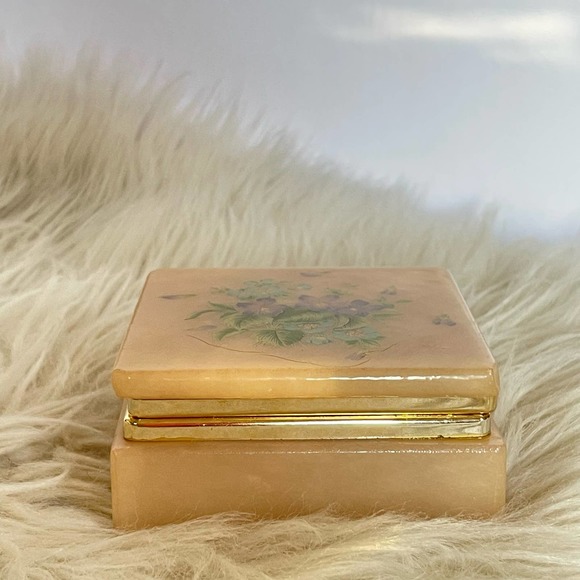 Vintage Alabaster Trinket Jewelry Holder. Antique Italian Powder Box - Picture 3 of 9